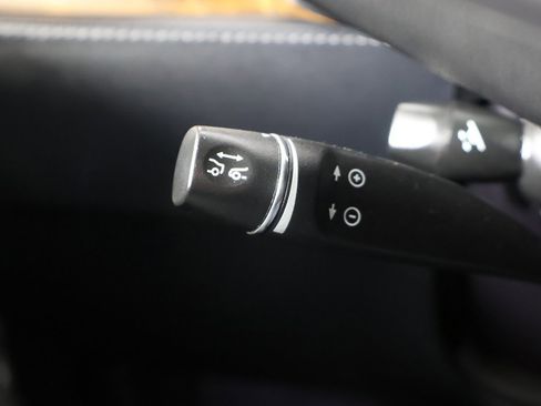 Used 2020 Tesla Model X Long Range image 47