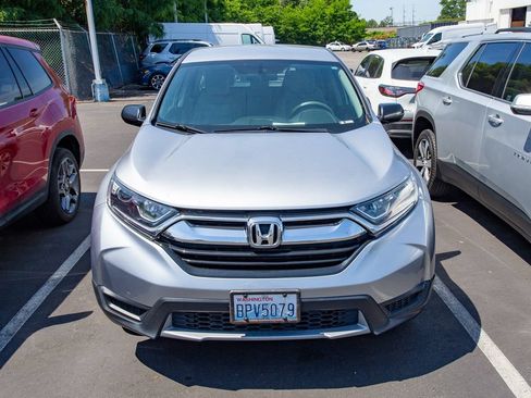 Used 2019 Honda CR-V LX image 2