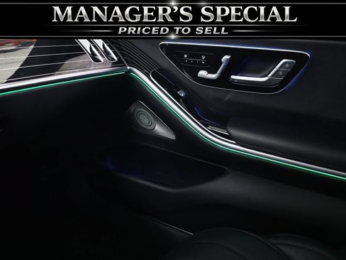 Used 2022 Mercedes-Benz S 500 4MATIC w/ AMG Line Package image 23