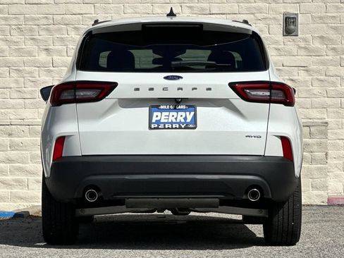New 2025 Ford Escape ST-Line Select AWD/4WD image 5