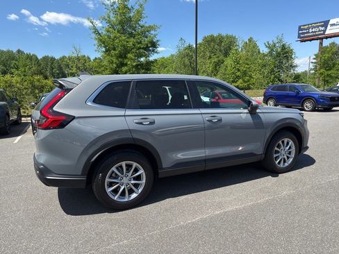 Used 2026 Honda CR-V EX image 8