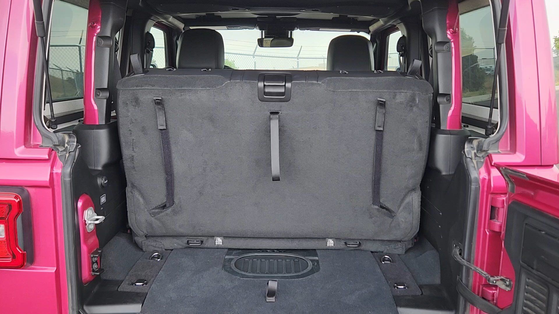 Used 2024 Jeep Wrangler Rubicon AWD/4WD image 20