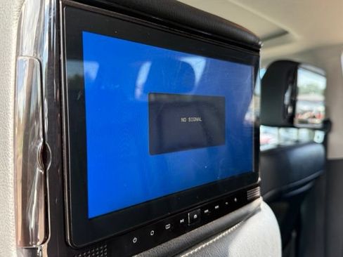 Used 2016 Toyota 4Runner Limited AWD/4WD image 18