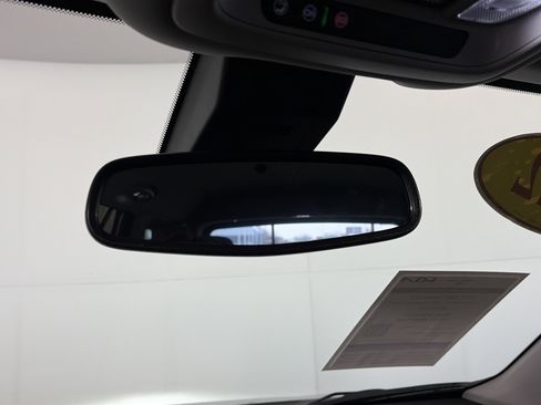 Used 2022 GMC Terrain SLT image 31