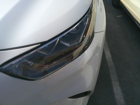 Used 2022 Toyota Highlander Platinum image 11