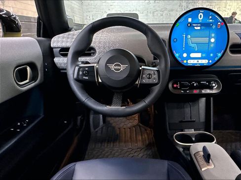 Used 2025 MINI Cooper S FWD image 8
