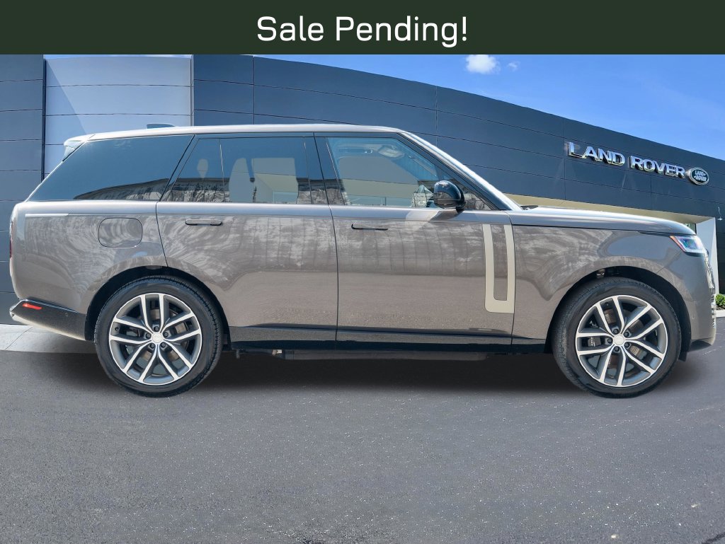 Certified 2025 Land Rover Range Rover SE AWD/4WD image 8
