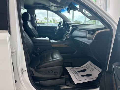 Used 2019 GMC Yukon XL Denali AWD/4WD image 19