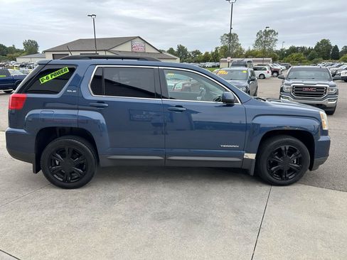 Used 2017 GMC Terrain SLE FWD image 4