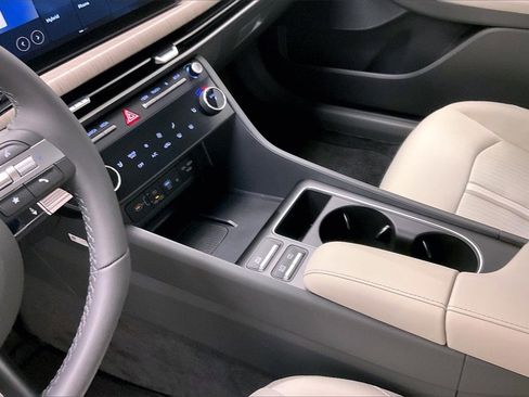 New 2025 Hyundai Sonata SEL image 8