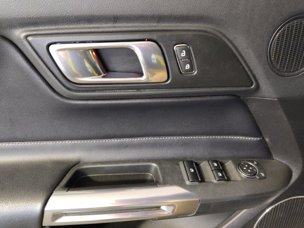 Used 2021 Ford Mustang Premium RWD image 27