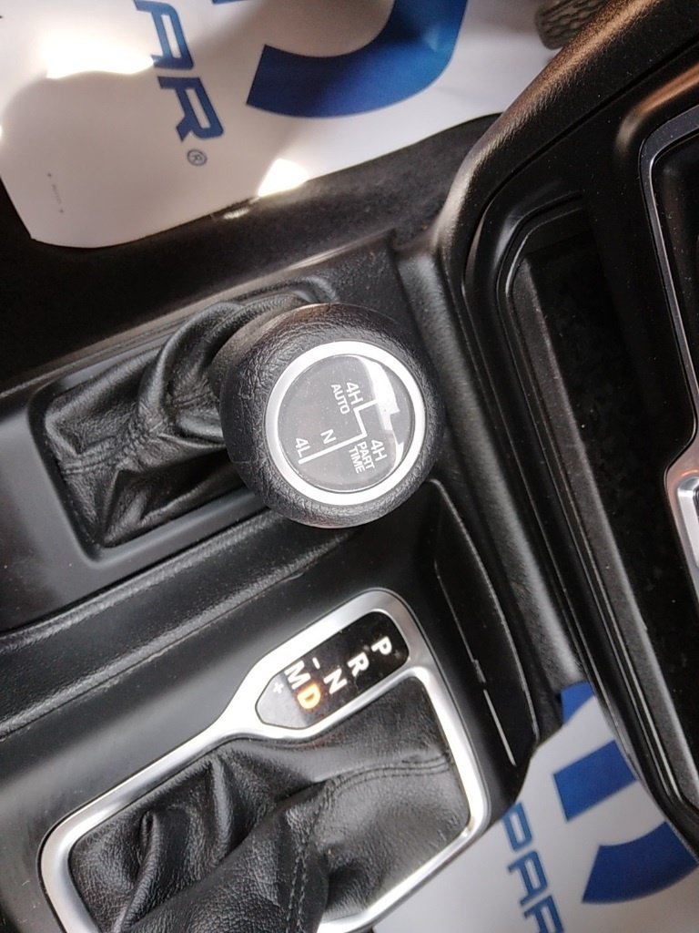 Used 2021 Jeep Gladiator Sport AWD/4WD image 19