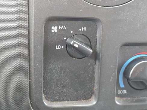 Used 2019 Ford E-350 and Econoline 350 Super Duty w/ Power Windows & Locks Group image 20