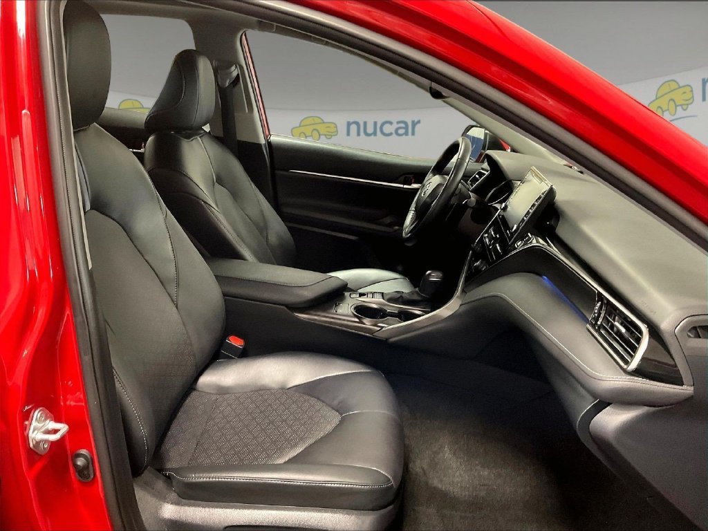 Used 2022 Toyota Camry XSE AWD/4WD image 11
