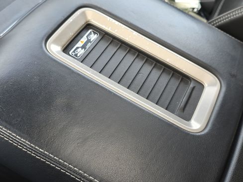 Used 2017 GMC Yukon Denali w/ Enhanced Security Package image 21