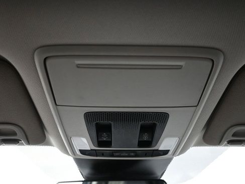 Certified 2024 Honda Pilot Touring image 17