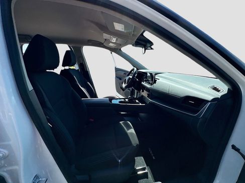 Certified 2026 Nissan Rogue S FWD image 26