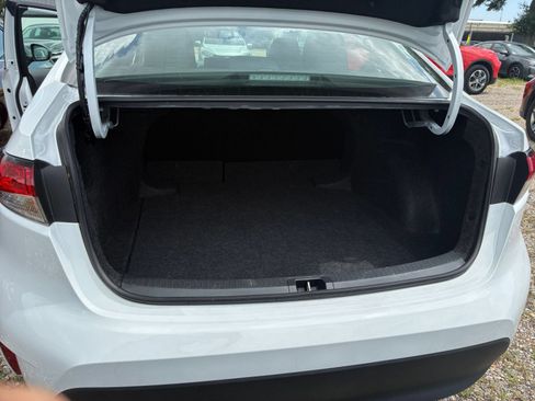Used 2025 Toyota Corolla LE FWD image 29