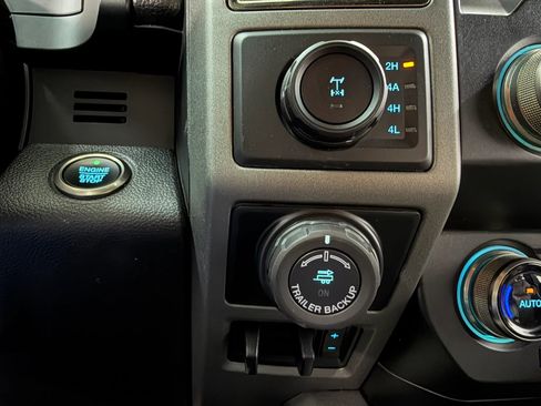 Used 2019 Ford F150 Raptor w/ Equipment Group 802A Luxury AWD/4WD image 29