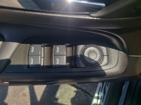Used 2024 Chevrolet Equinox LT AWD/4WD image 13