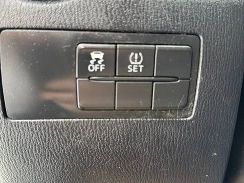 Used 2017 Toyota Yaris iA FWD image 17