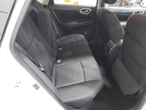 Used 2017 Nissan Sentra SR w/ Driver's Assist Package FWD image 19