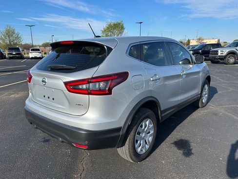 Used 2020 Nissan Rogue Sport S image 8