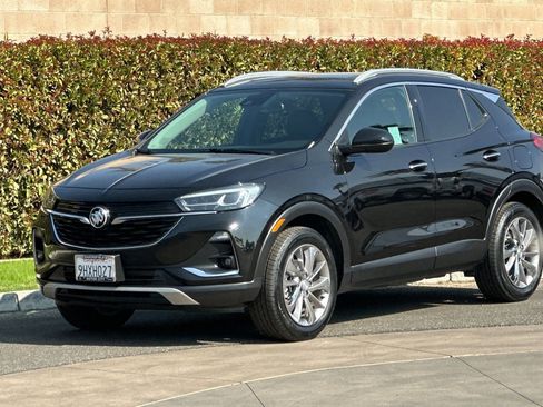 Certified 2022 Buick Encore GX Essence w/ Experience Buick Package image 8