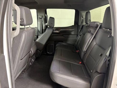 Used 2025 GMC Sierra 1500 SLT RWD image 34