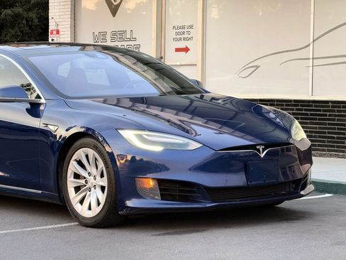 Used 2016 Tesla Model S 75D AWD/4WD image 4