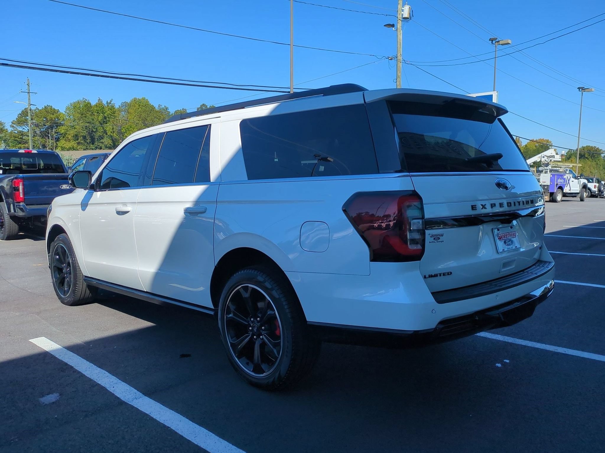 Certified 2024 Ford Expedition Max Limited RWD image 9
