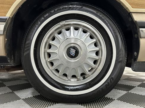 Used 1993 Buick Roadmaster Estate image 15