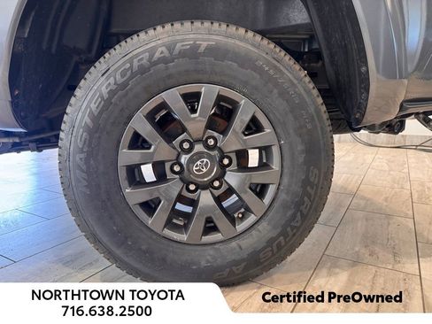 Used 2023 Toyota Tacoma SR5 AWD/4WD image 21