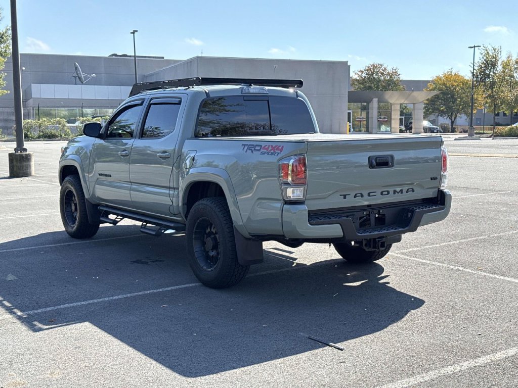 Used 2022 Toyota Tacoma TRD Sport AWD/4WD image 21