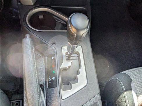 Used 2018 Toyota RAV4 XLE image 12