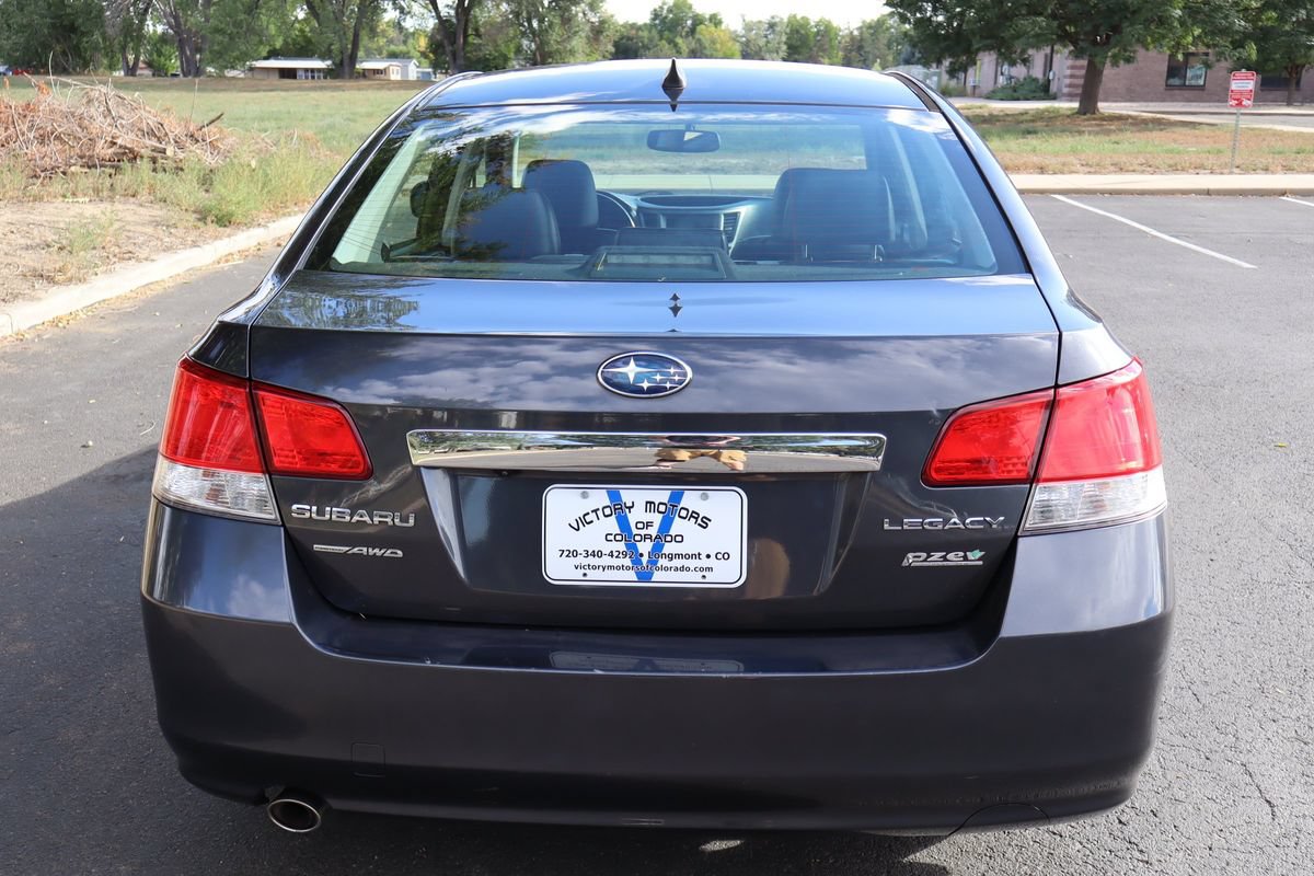 Used 2012 Subaru Legacy 2.5i Limited AWD/4WD image 6