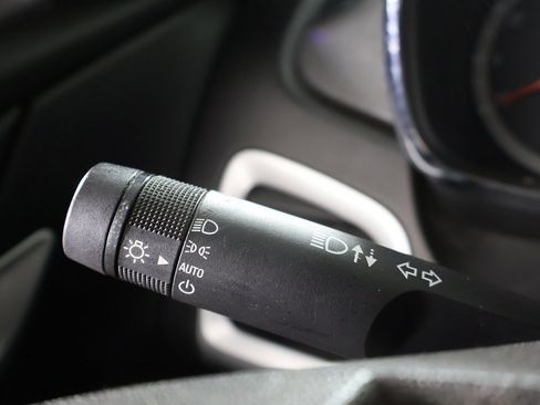 Used 2017 GMC Terrain SLE image 31