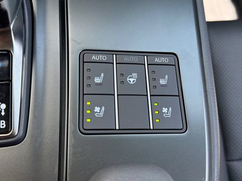 Certified 2026 Lexus UX 300h AWD w/ Accessory Package (2T) image 30