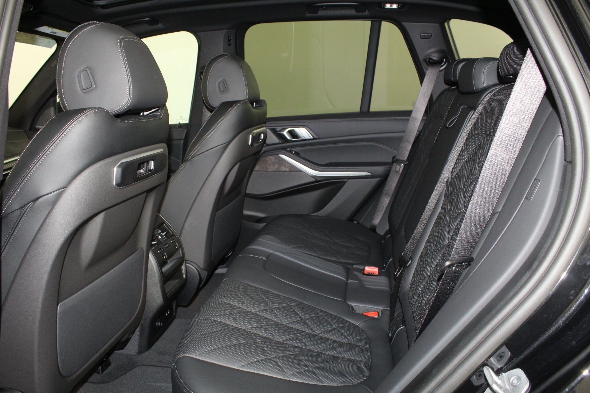 Used 2026 BMW X5 xDrive40i w/ Premium Package AWD/4WD image 21