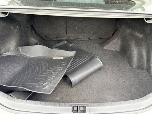 Used 2019 Toyota Corolla SE FWD image 16
