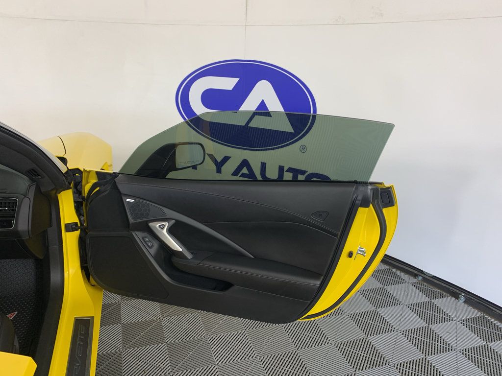 Used 2015 Chevrolet Corvette Stingray Coupe RWD image 26