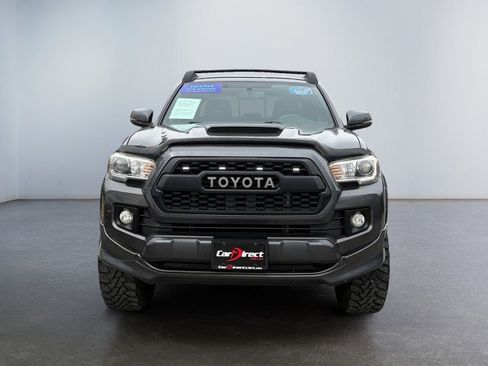 Used 2017 Toyota Tacoma TRD Sport w/ Tow Package image 11