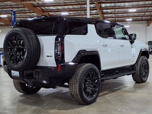 Used 2026 GMC Hummer EV SUV image 5