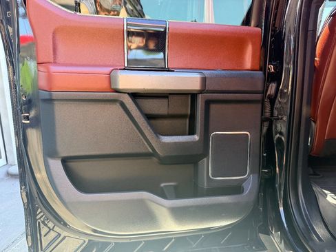 Used 2022 Ford F250 Platinum w/ FX4 Off-Road Package image 32