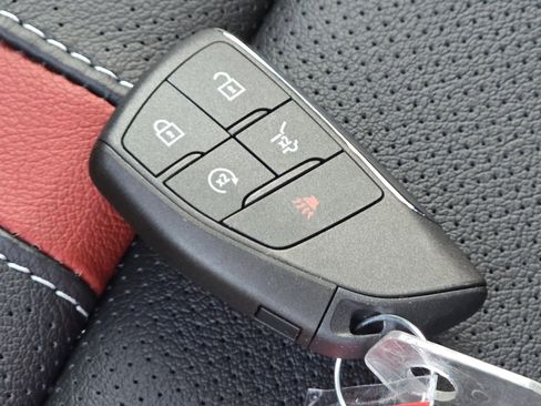 New 2026 Chevrolet Traverse RS w/ LPO, Floor Liner Package image 18