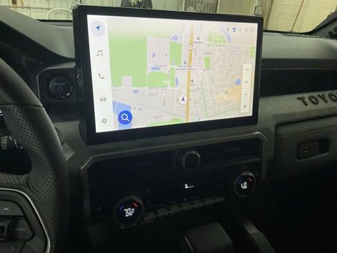 Used 2024 Toyota Tacoma TRD Off-Road image 11