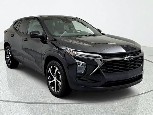 Used 2024 Chevrolet Trax RS FWD image 7