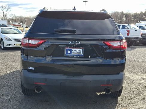 Used 2020 Chevrolet Traverse LT w/ Driver Confidence II Package AWD/4WD image 10
