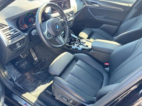 Used 2024 BMW X4 xDrive30i w/ M Sport Package AWD/4WD image 10