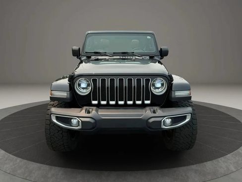 Used 2020 Jeep Wrangler Unlimited Sahara AWD/4WD image 4